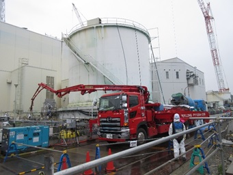 Fukushima Daiichi Nuclear Power Plant Filling Unit 2 Seawater pipe trench