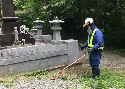 【浪江町】墓地構内の除草